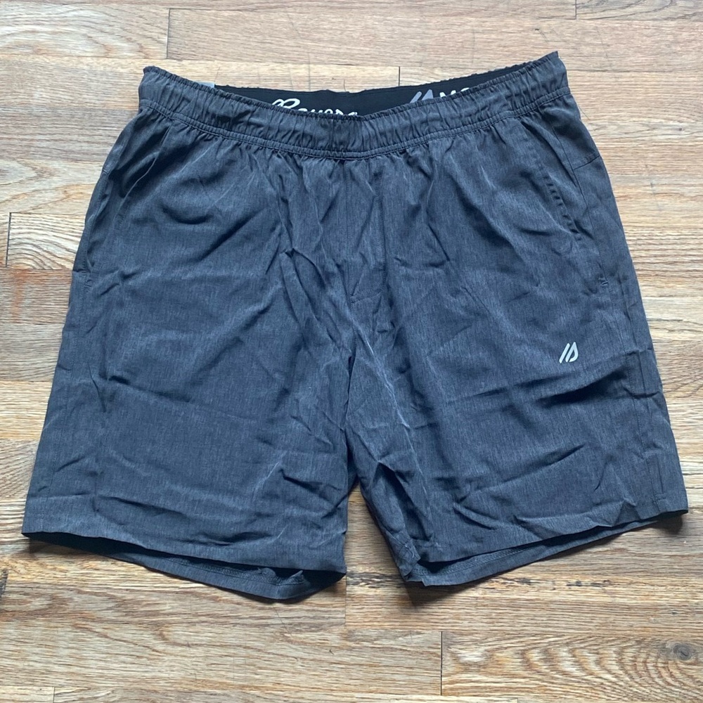 Eddie Bauer Men’s Woven shorts size Large